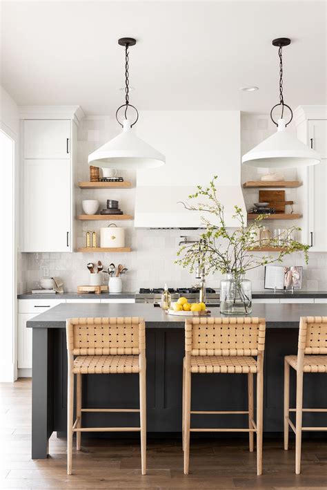 Kitchen and company - The national average for a kitchen renovation is around $26,240, with a range between $14,551 and $40,541. A realistic budget for a standard-size kitchen will likely land toward the average cost ...